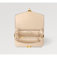Сумка Louis Vuitton Pochette Monogram Creamy