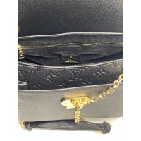 Сумка Louis Vuitton сумка на цепочке черная